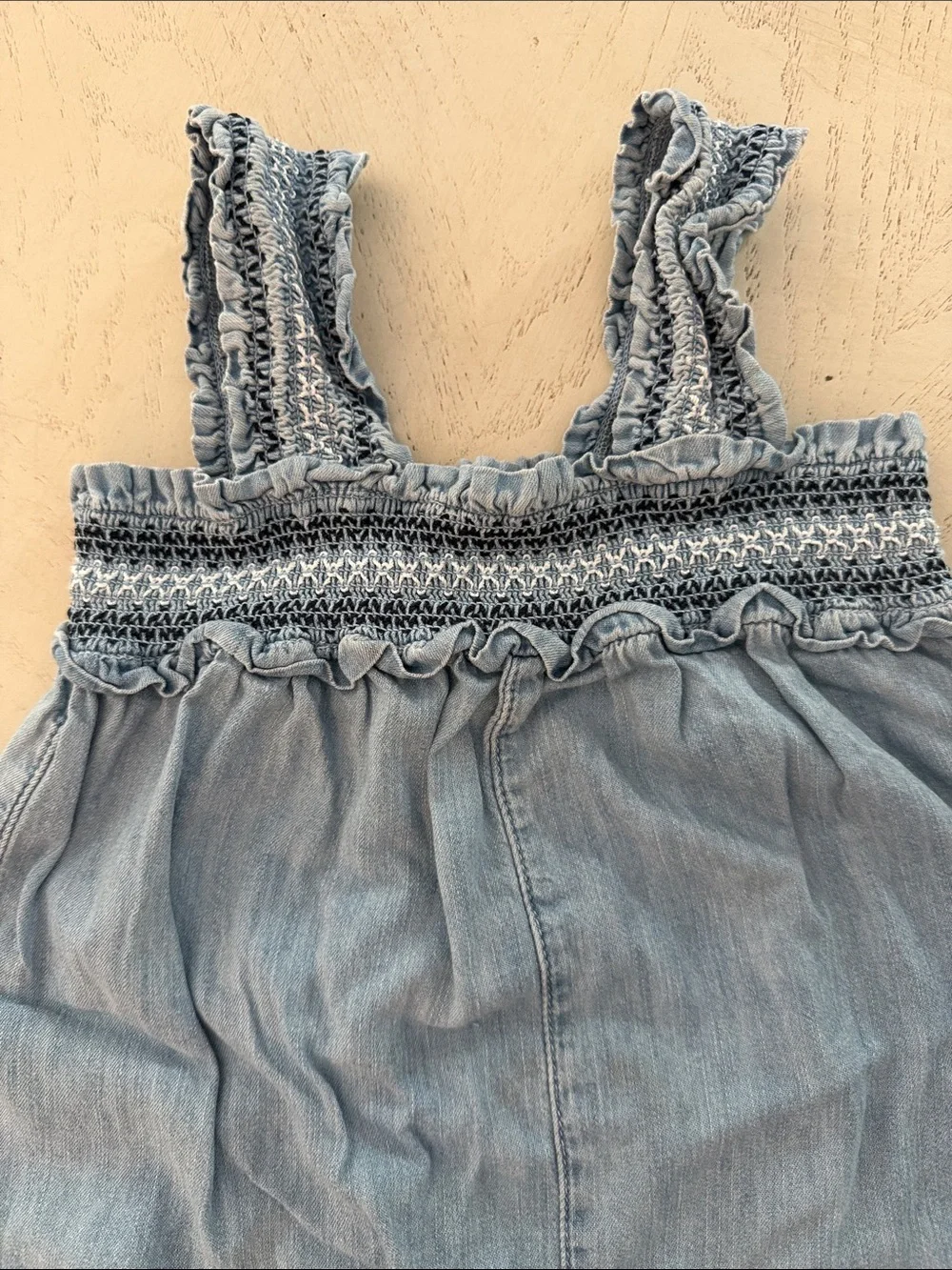 Gap Kids toddler light blue denim chambray smocked one piece jumpsuit sz 2
